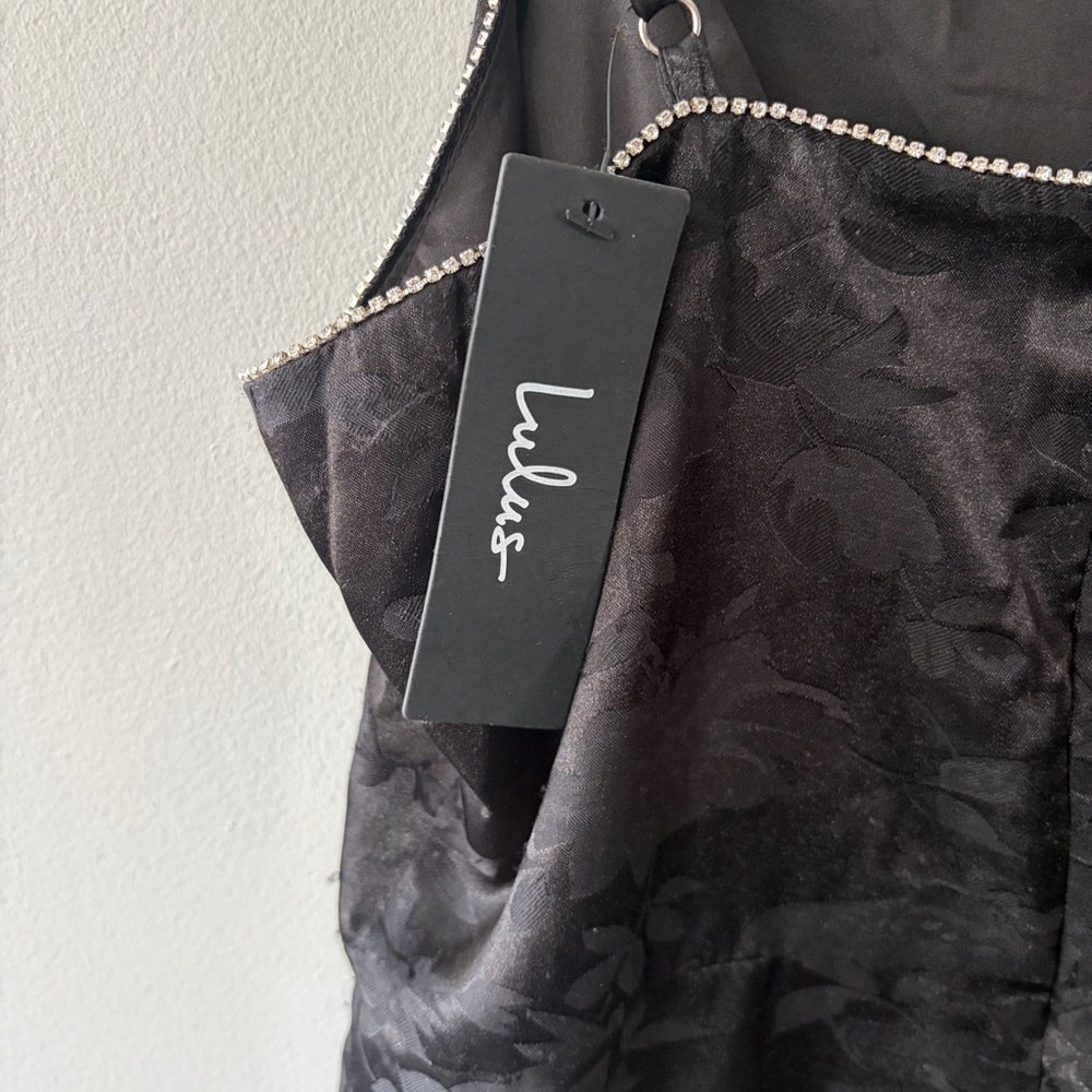 NWT Lulus Sleek Elegance Black Satin Floral Jacquard Rhinestone Mini Dress M - Picture 6 of 8